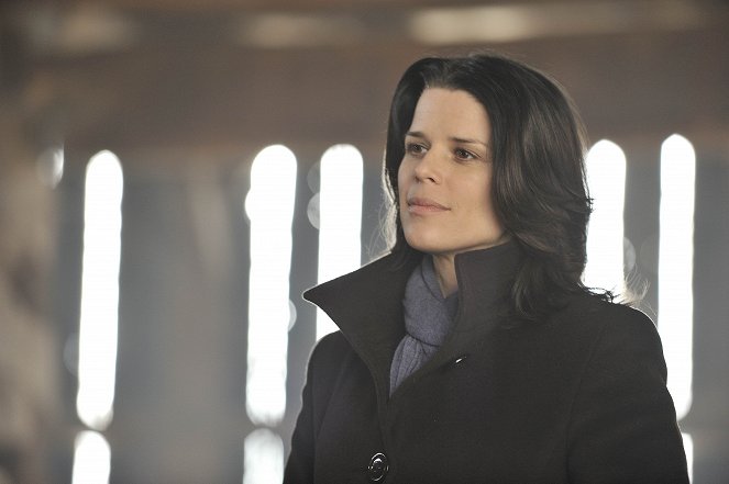 An Amish Murder - Film - Neve Campbell