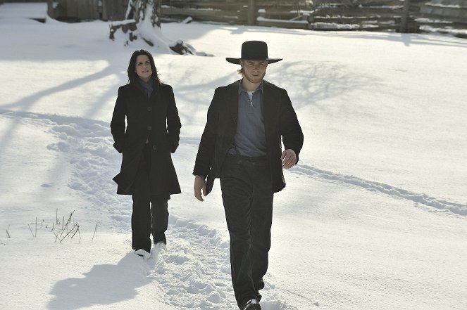 An Amish Murder - Kuvat elokuvasta - Neve Campbell
