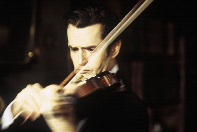 Sherlock Holmes és a selyemharisnya esete - Filmfotók - Rupert Everett