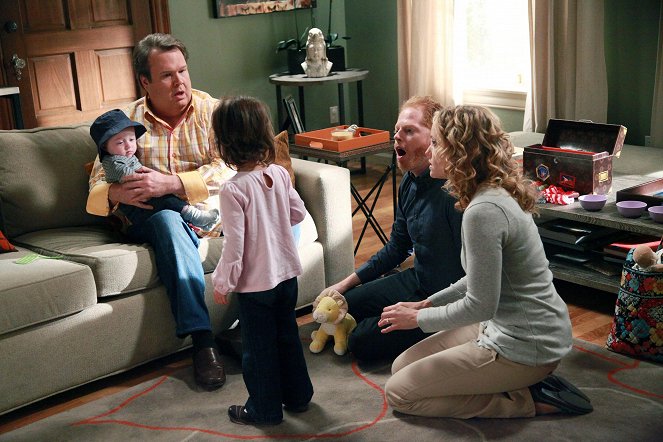 Modern Family - Cuando los niños buenos se vuelven malos - De la película - Eric Stonestreet, Jesse Tyler Ferguson, Annie Tedesco