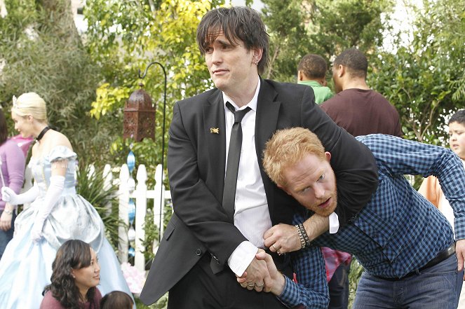 Modern Family - Princess Party - Van film - Matt Dillon, Jesse Tyler Ferguson