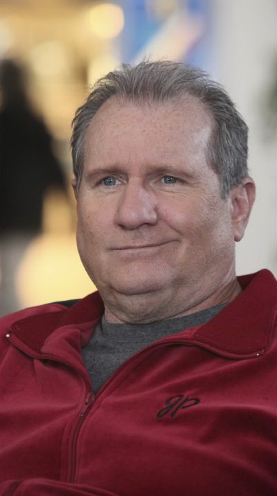 Modern Family - Airport 2010 - Van film - Ed O'Neill