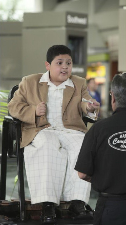 Modern Family - Airport 2010 - Photos - Rico Rodriguez