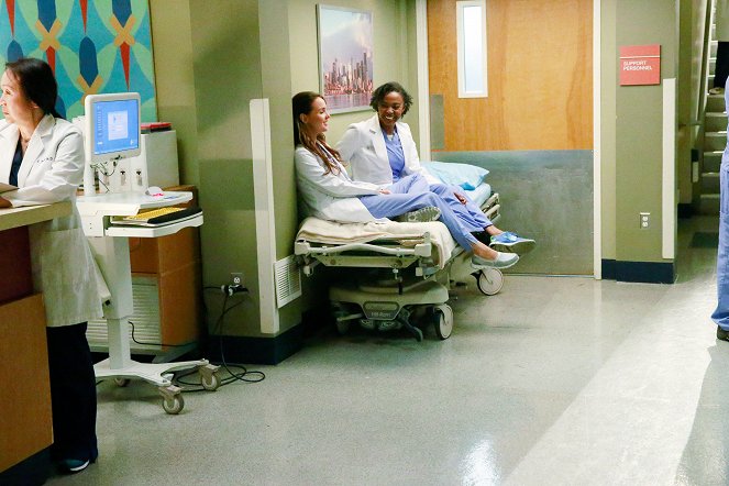 Grey's Anatomy - Folle de lui - Film - Camilla Luddington, Jerrika Hinton