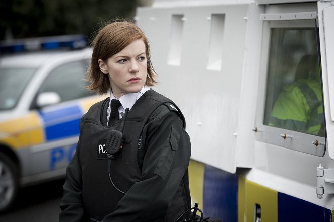 The Fall - Darkness Visible - Van film - Niamh McGrady