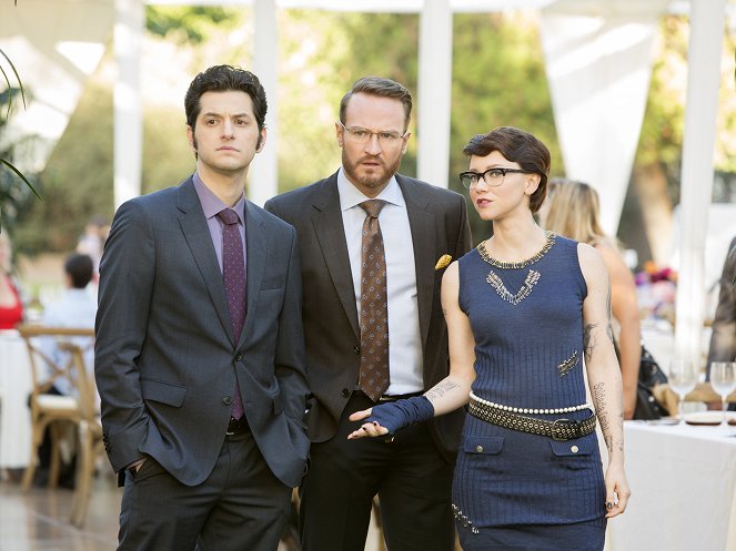 House of Lies - Rahaa ja pienempää pahaa - Kuvat elokuvasta - Ben Schwartz, Josh Lawson, Valorie Curry