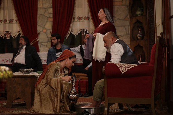 Yeni Gelin - De la película