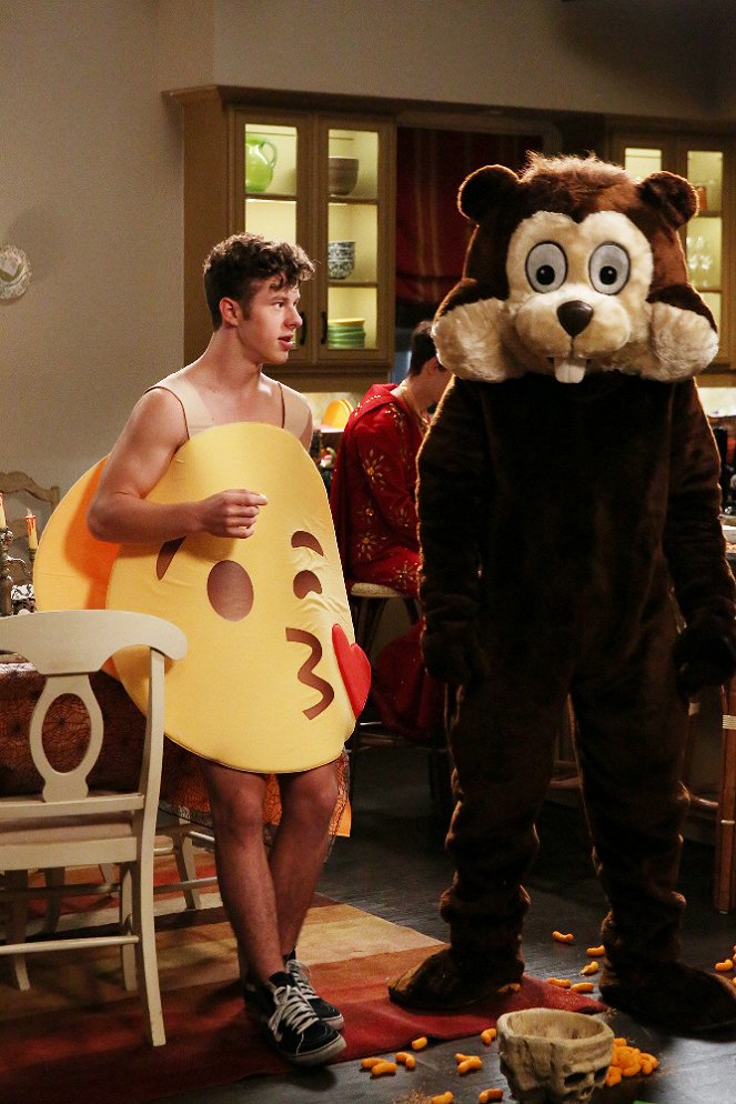 Modern Family - Was würde Jesus tun ... zu Halloween? - Filmfotos - Nolan Gould