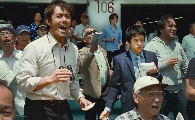 Umi jori mo mada fukaku - Z filmu - Hiroshi Abe, Sosuke Ikematsu