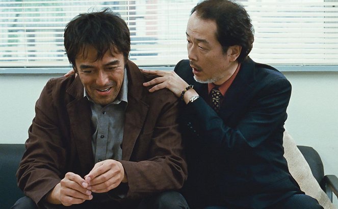 Umi jori mo mada fukaku - Z filmu - Hiroshi Abe, Lily Franky