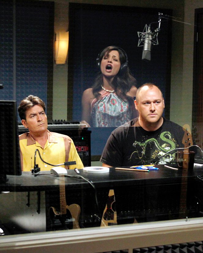 Two and a Half Men - Oxofrmbl - Filmfotos - Charlie Sheen, Emmanuelle Vaugier, Will Sasso