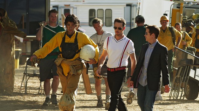 Entourage - Play'n with Fire - Photos - Adrian Grenier, Kevin Dillon, Kevin Connolly