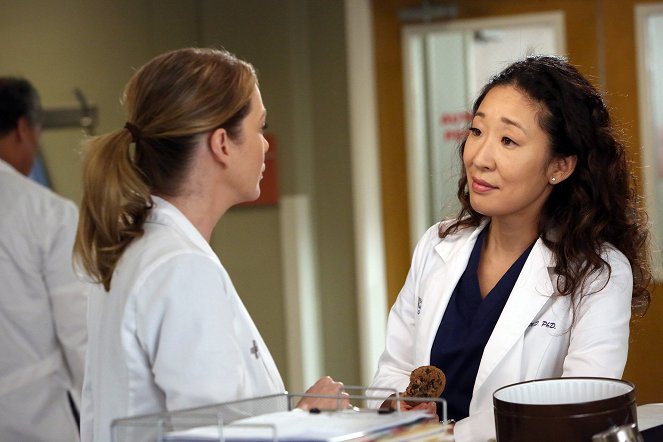 Grey's Anatomy - Season 9 - The End Is the Beginning Is the End - Photos - Ellen Pompeo, Sandra Oh