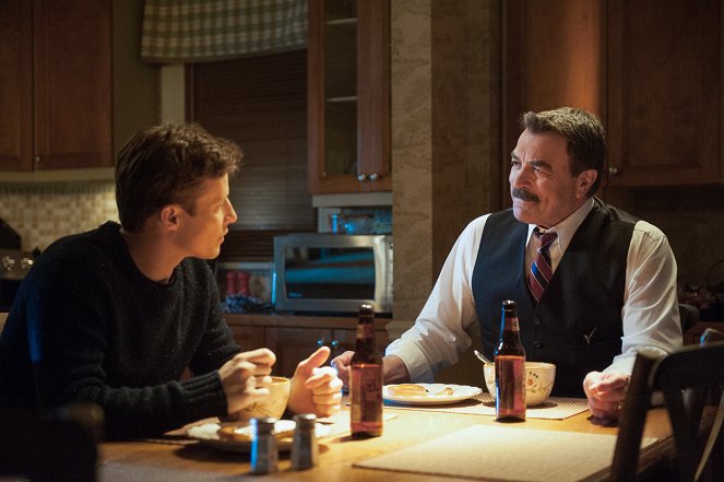 Blue Bloods - Die Mauer des Schweigens - Filmfotos - Will Estes, Tom Selleck