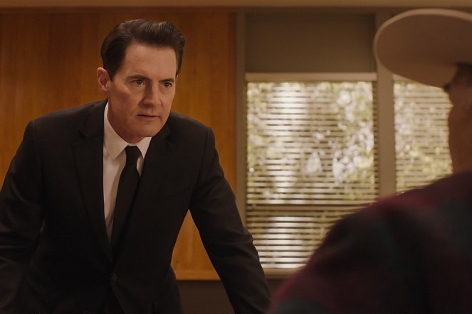 Twin Peaks - Episode 17 - Photos - Kyle MacLachlan