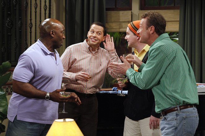 Two and a Half Men - Season 6 - Die Zwei-Finger-Regel - Filmfotos - Michael Clarke Duncan, Jon Cryer, J.D. Walsh, Ryan Stiles