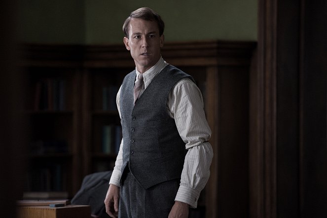 Outlander - The Battle Joined - Photos - Tobias Menzies