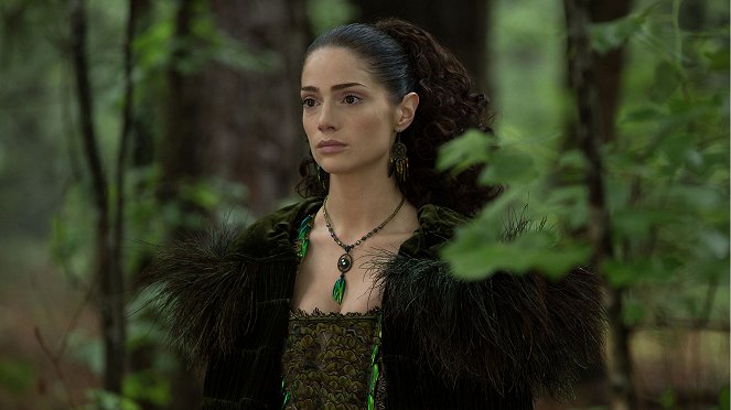 Salem - All Fall Down - Photos - Janet Montgomery