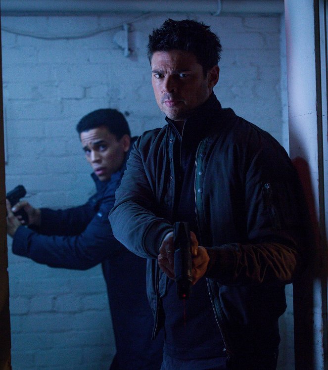 Almost Human - You Are Here - Photos - Karl Urban