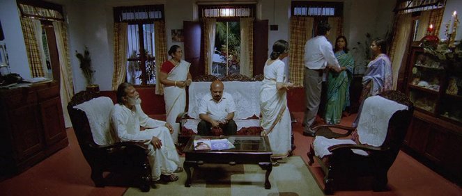 Vinnaithaandi Varuvaaya - Van film