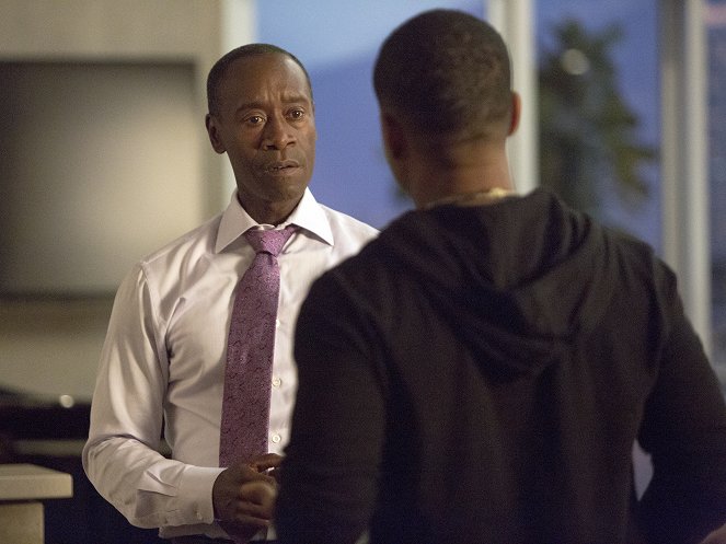 House of Lies - Season 4 - The Next Olive Branch Goes Straight Up Your Ass - Photos - Don Cheadle