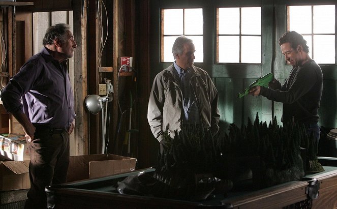 Numb3rs - Season 6 - Old Soldiers - Photos - Judd Hirsch, Henry Winkler, Rob Morrow