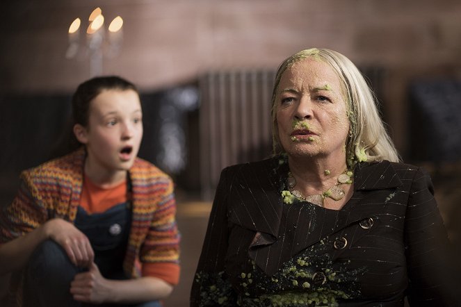 The Worst Witch - Selection Day Part 2 - Photos - Bella Ramsey, Clare Higgins