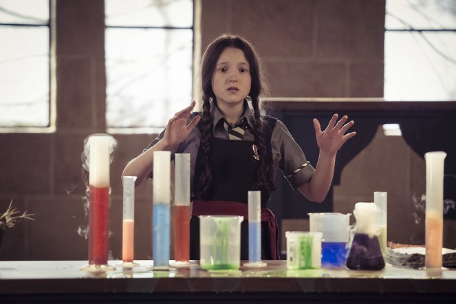 The Worst Witch - The Great Wizard's Visit - Photos - Bella Ramsey
