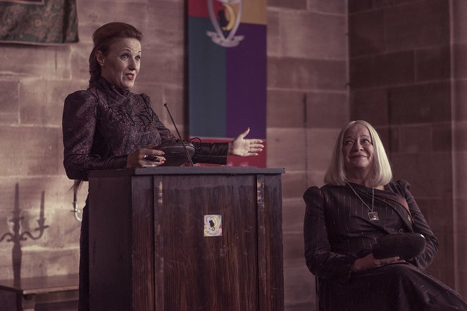 The Worst Witch - Season 1 - The Worst Headmistress - Photos - Kacey Ainsworth, Clare Higgins