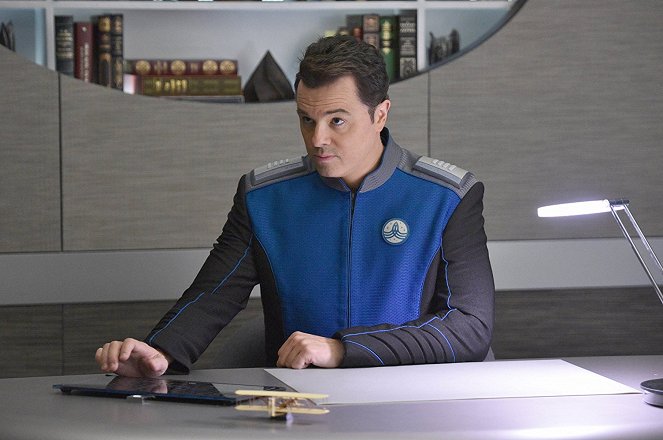 The Orville - Old Wounds - Photos - Seth MacFarlane