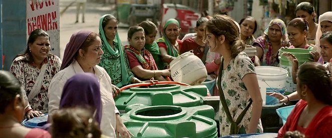 Hindi Medium - De la película - Saba Qamar