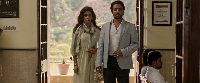 Hindi Medium - Z filmu - Saba Qamar, Irrfan Khan