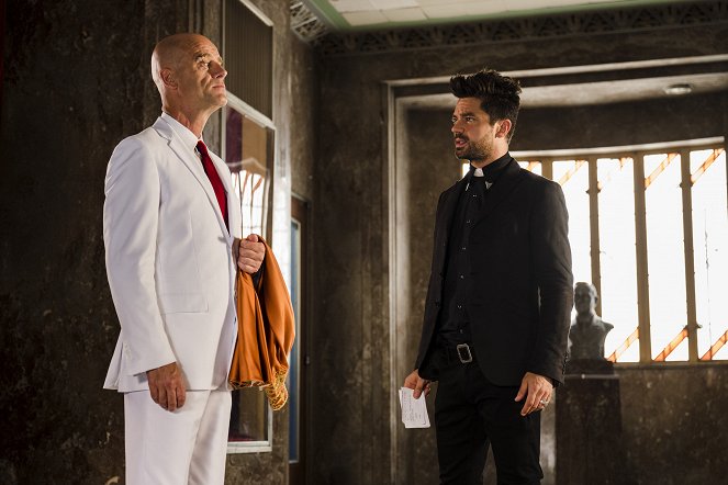 Preacher - Season 2 - The End of the Road - Photos - Pip Torrens, Dominic Cooper