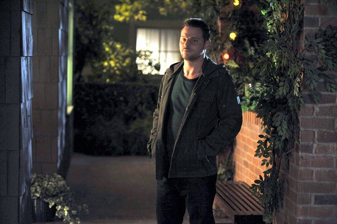 Grey's Anatomy - Here Comes the Flood - Photos - Justin Chambers