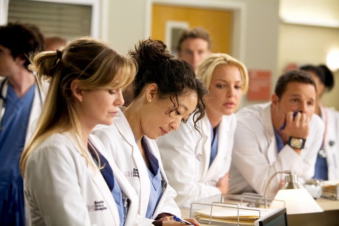 Grey's Anatomy - Brave New World - Photos - Ellen Pompeo, Sandra Oh