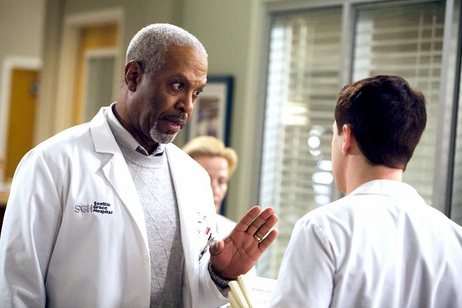 Grey's Anatomy - Die jungen Ärzte - Schöne neue Welt - Filmfotos - James Pickens Jr.