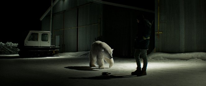 Dva milenci a medvěd - Z filmu