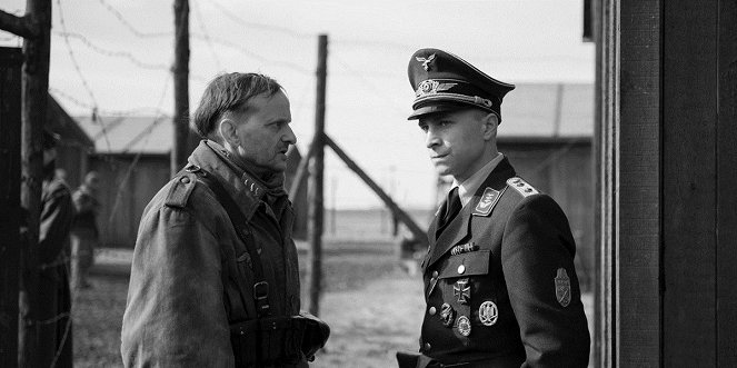 The Captain - L'usurpateur - Film - Milan Peschel, Max Hubacher