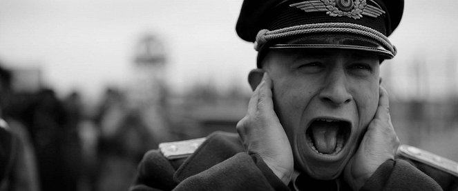 A százados - Filmfotók - Max Hubacher