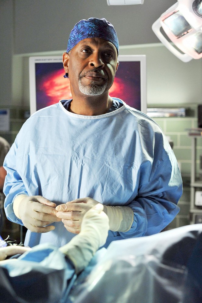Grey's Anatomy - There's No 'I' in Team - Van film - James Pickens Jr.