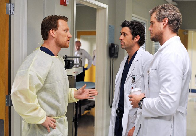 Grey's Anatomy - Die jungen Ärzte - Der Domino-Effekt - Filmfotos - Kevin McKidd, Patrick Dempsey, Eric Dane