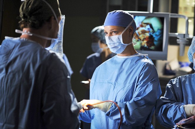 Chirurdzy - Życie w czasach wojny - Z filmu - Katherine Heigl