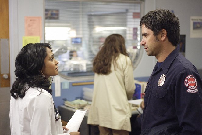 Serviço de Urgência - Season 12 - The Human Shield - Do filme - Parminder Nagra, John Stamos