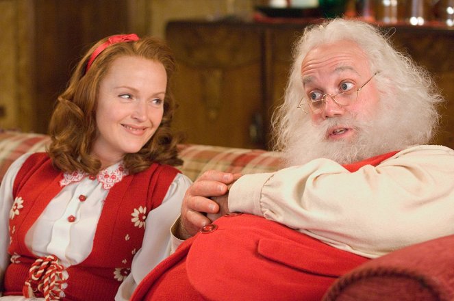 Fred Claus, el hermano gamberro de Santa Claus - De la película - Miranda Richardson, Paul Giamatti