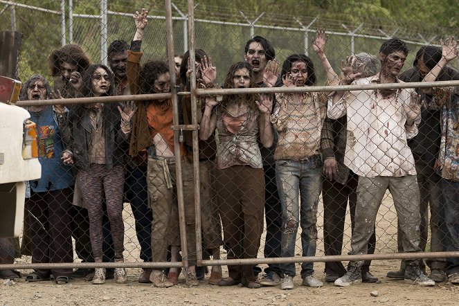 Fear the Walking Dead - La Serpiente - Photos