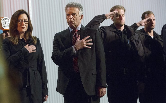 Major Crimes - Targets of Opportunity - Film - Mary McDonnell, Tony Denison