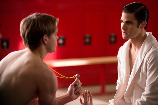 Glee - Naked - Photos - Darren Criss