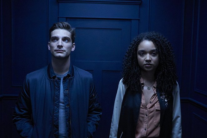 Channel Zero - No-End House - This Isn't Real - Photos - Jeff Ward, Aisha Dee