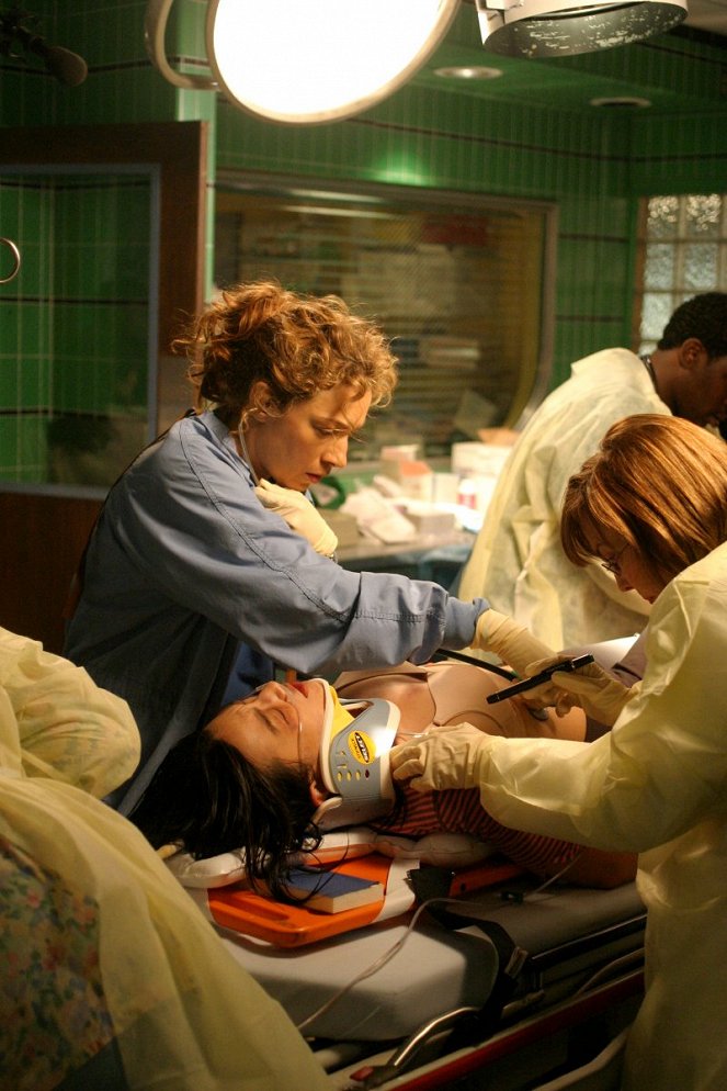 Serviço de Urgência - Season 11 - Do filme - Alex Kingston, Laura Innes