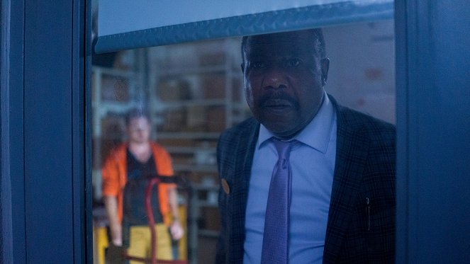 The Mist - Show and Tell - Photos - Isiah Whitlock Jr.